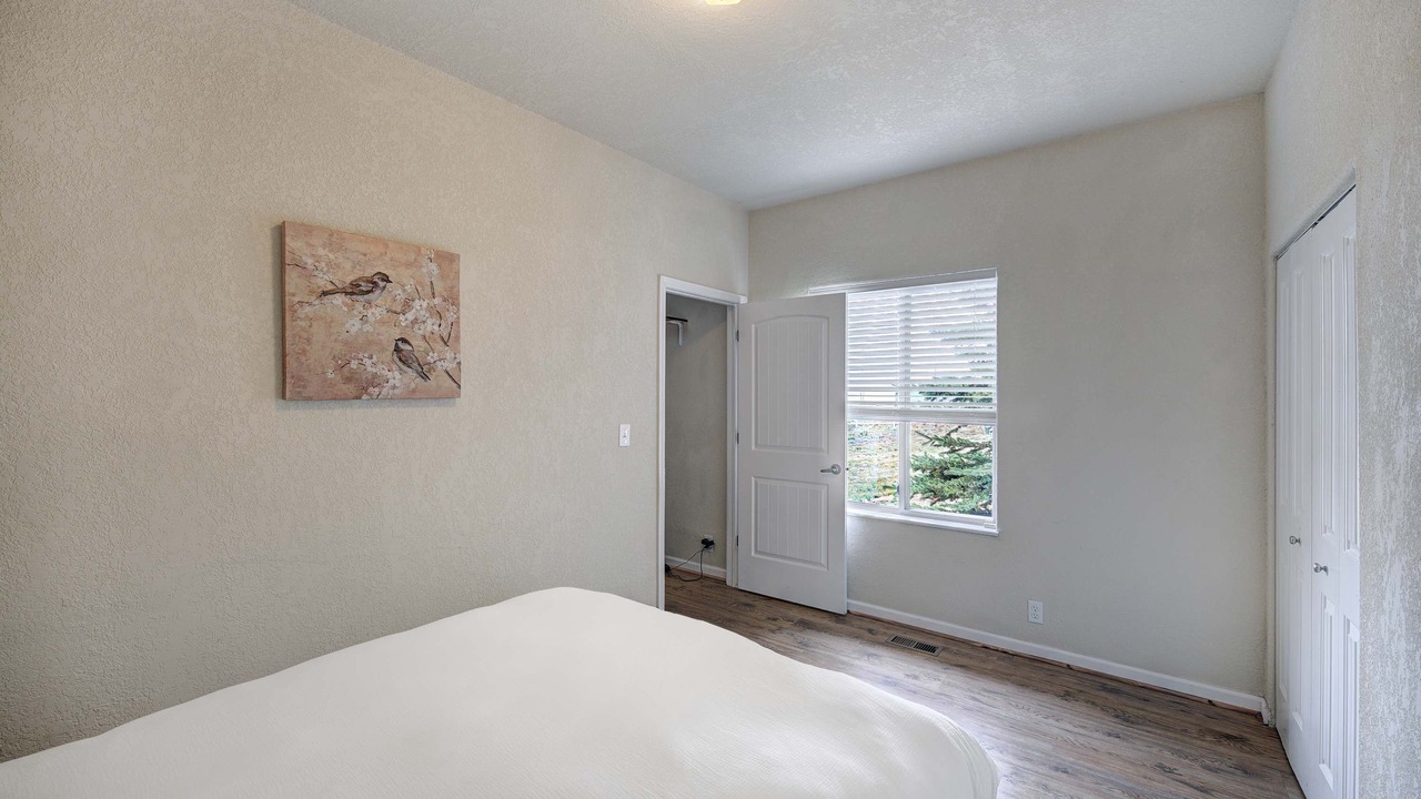 Photo of Bedroom in Michigan Hill