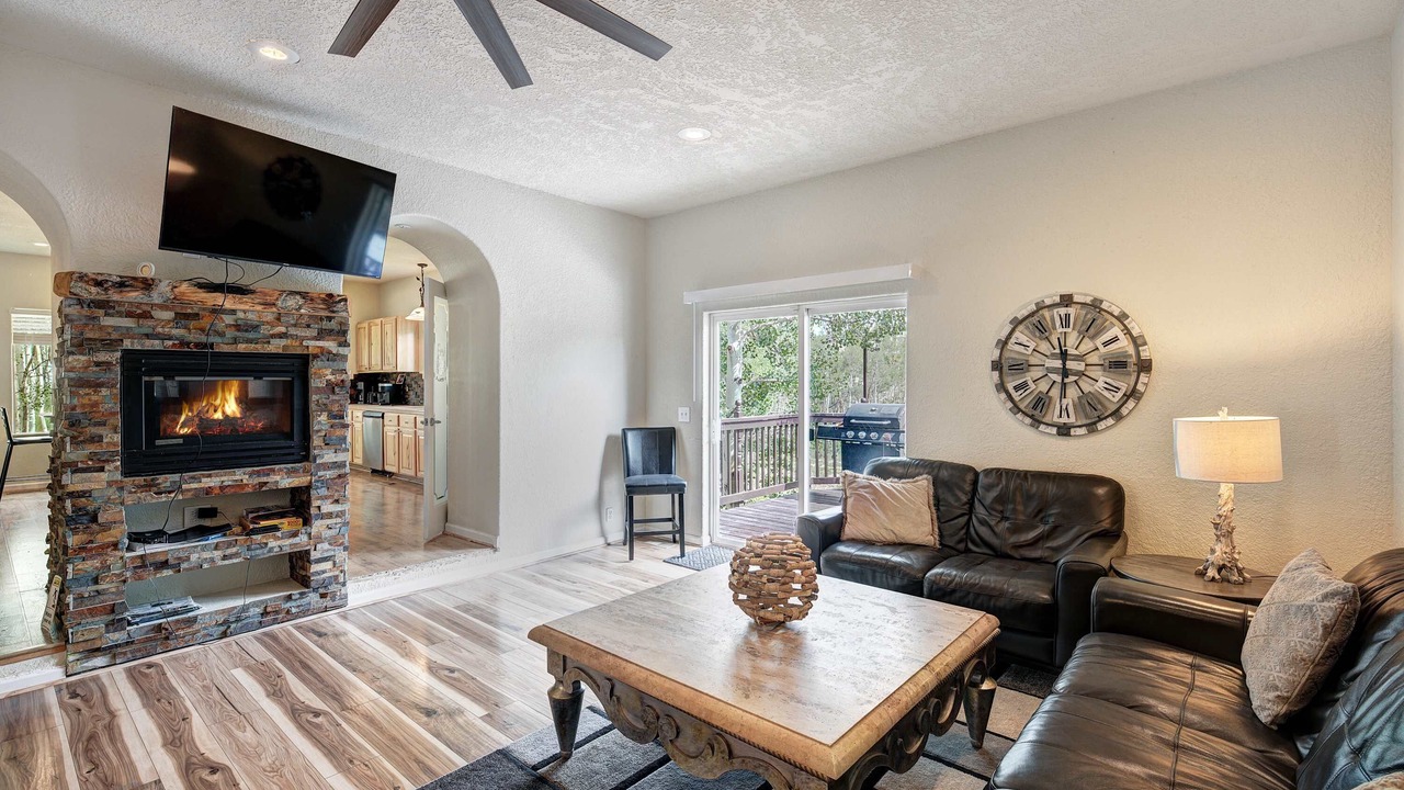 Photo of Livingroom in Michigan Hill