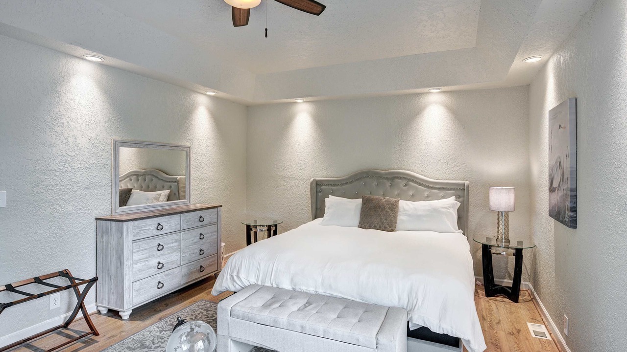 Photo of Bedroom in Michigan Hill