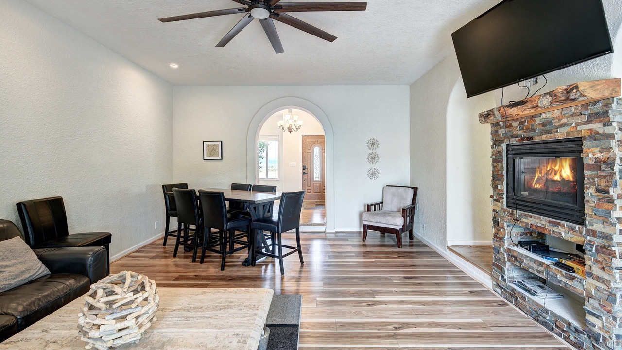 Photo of Livingroom in Michigan Hill