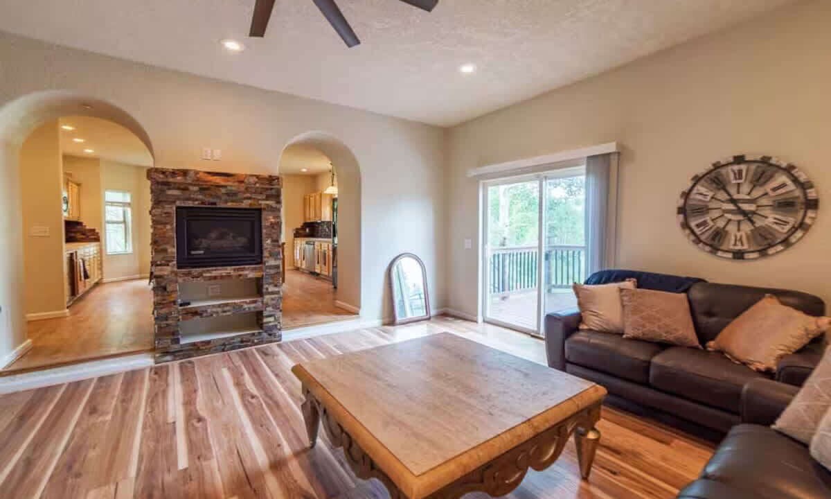 Photo of Livingroom in Michigan Hill