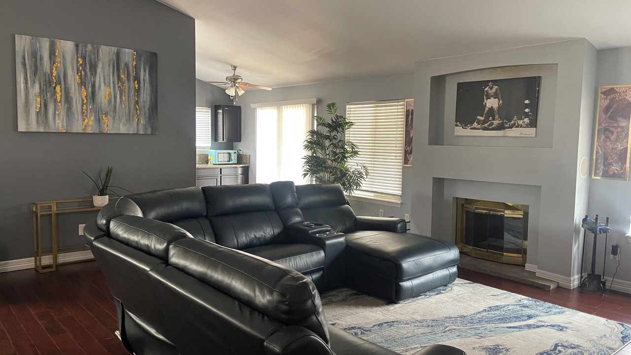 Photo of Livingroom in Tollgate Overlook