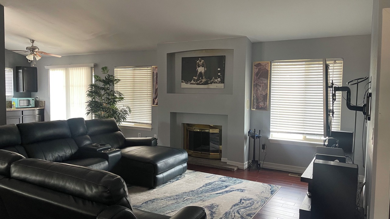 Photo of Livingroom in Tollgate Overlook
