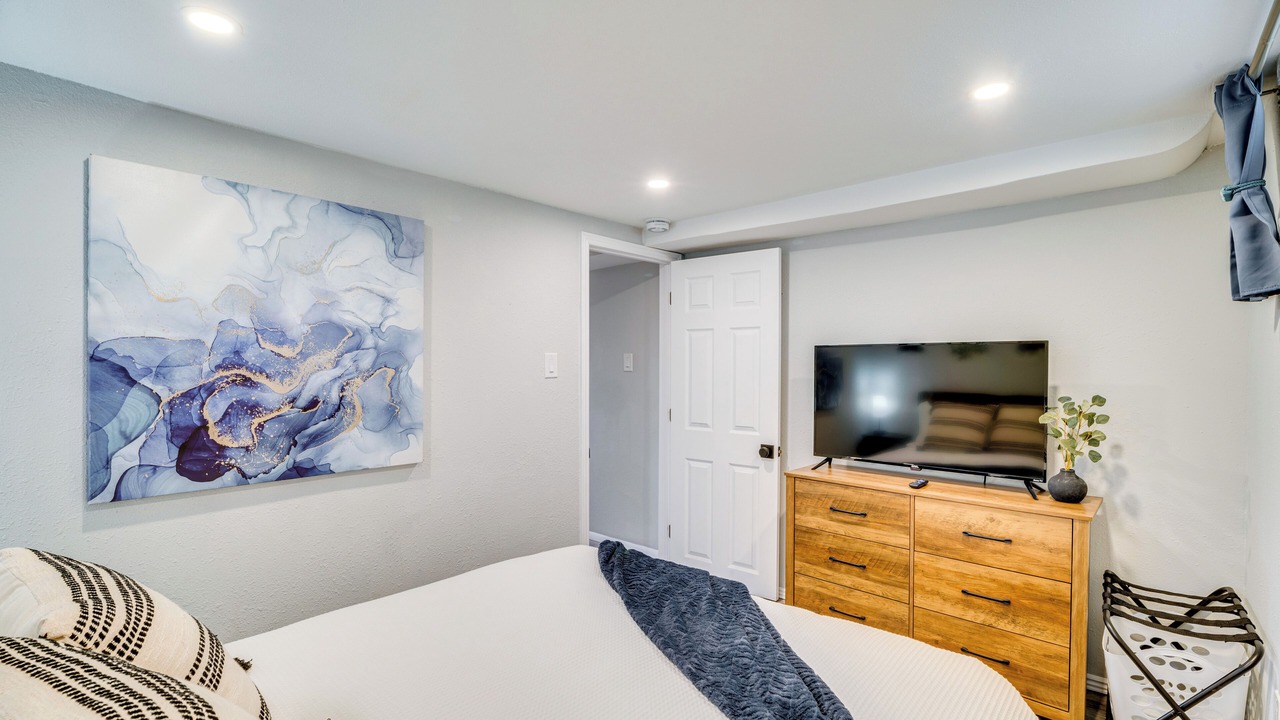 Photo of Bedroom in Pleasant Valley