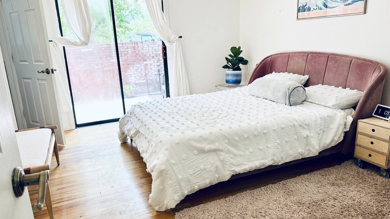 Photo of Bedroom in Highland Park