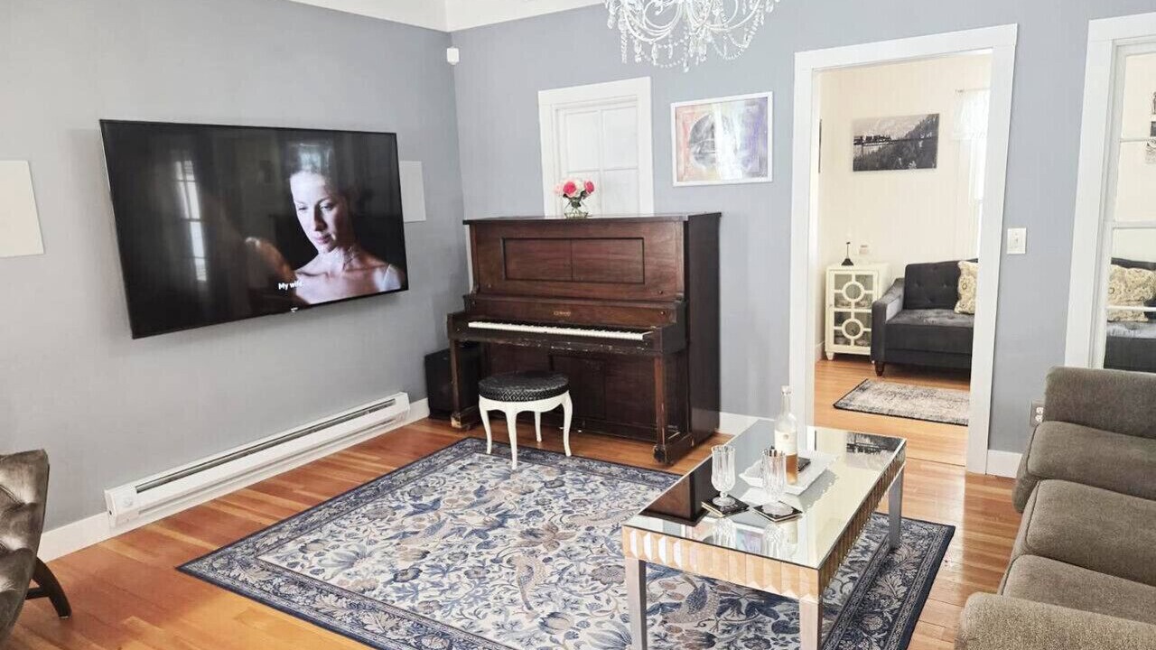 Photo of Livingroom in Georgetown