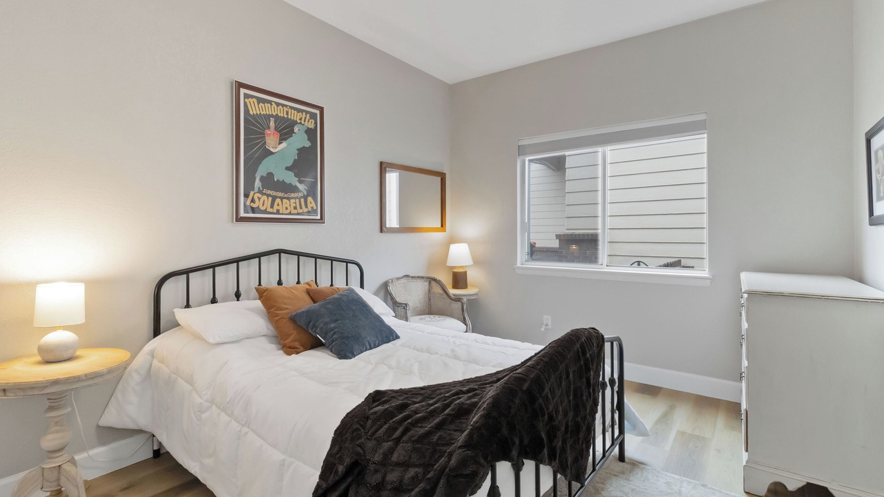 Photo of Bedroom in Castle Rock