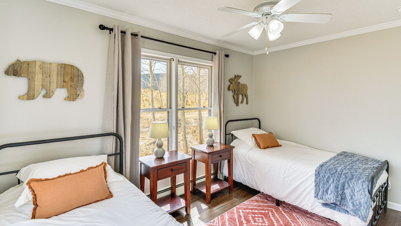 Photo of Bedroom in Warm Springs