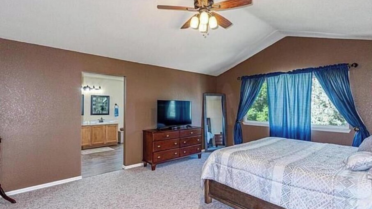 Photo of Bedroom in Castle Rock