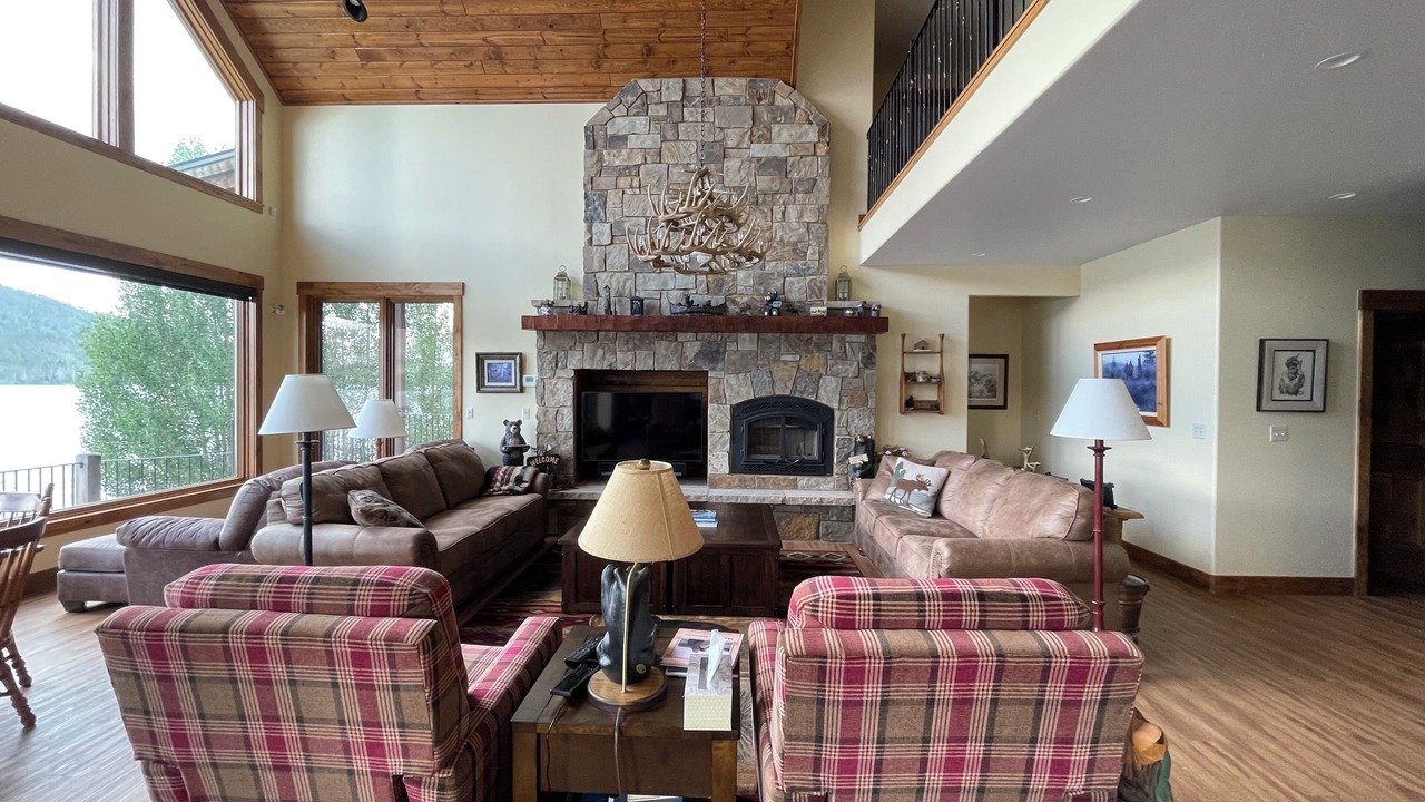 Photo of Livingroom in Grand Lake
