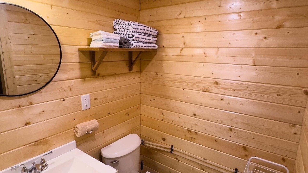 Photo of Bathroom in Howard