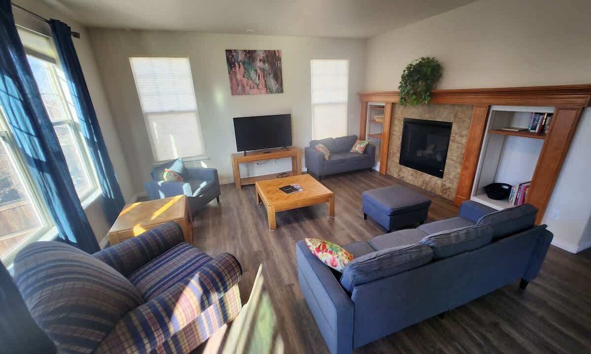 Photo of Livingroom in Aurora