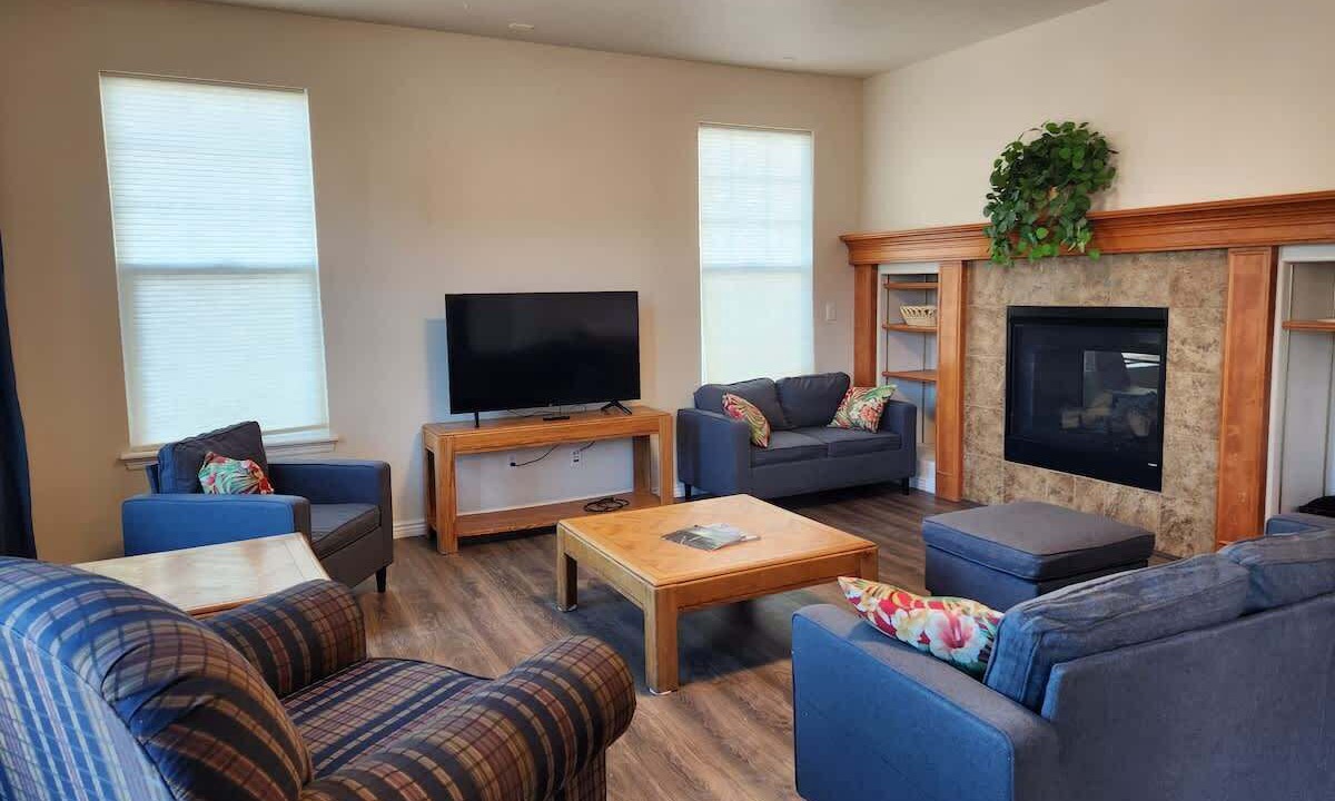 Photo of Livingroom in Aurora