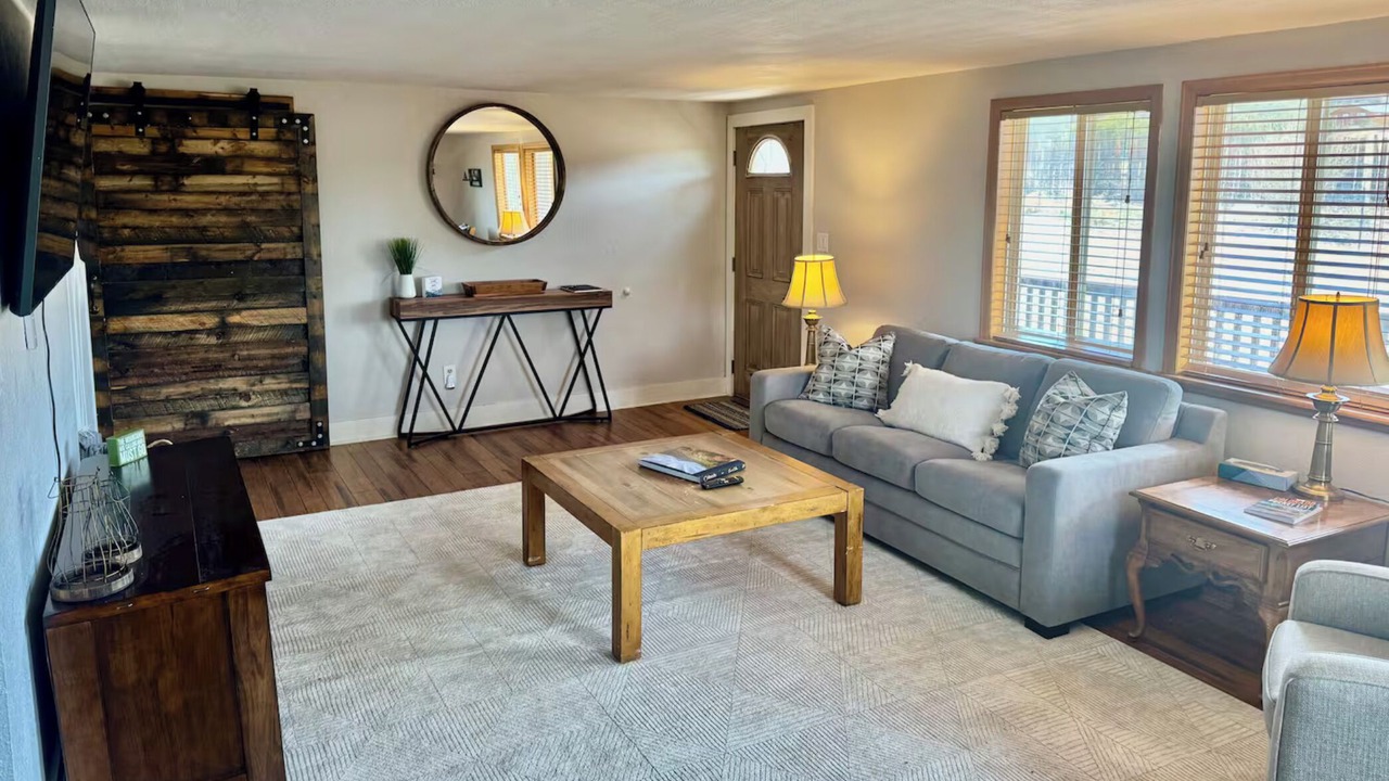 Photo of Livingroom in Howard