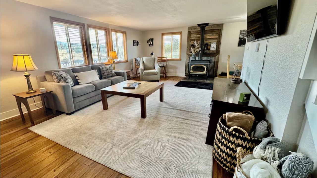 Photo of Livingroom in Howard