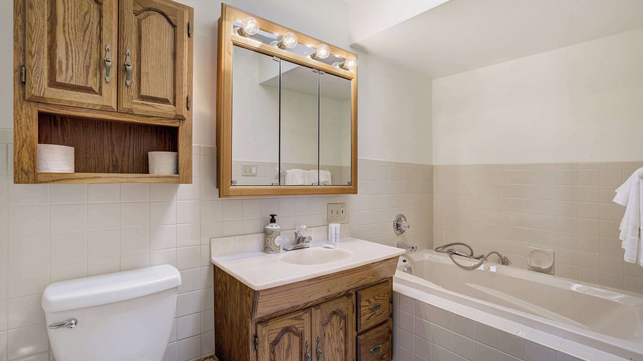 Photo of Bathroom in Penrose
