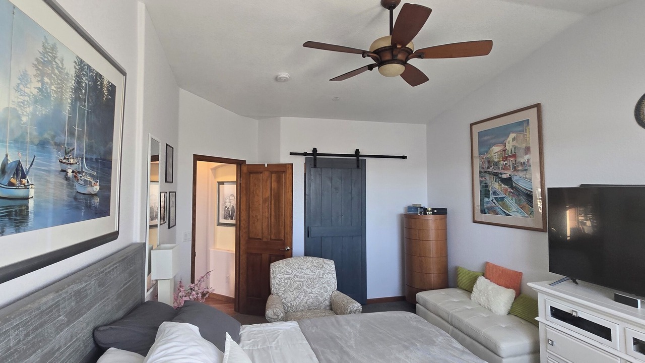 Photo of Bedroom in Roxborough