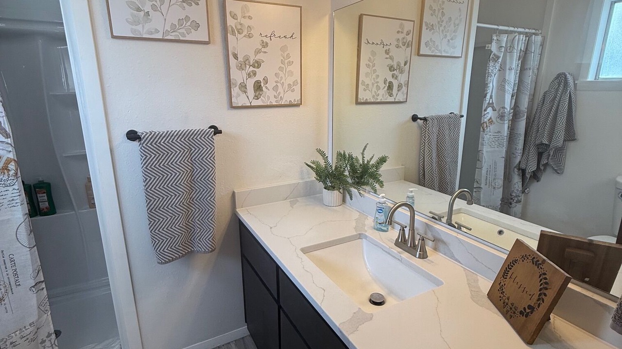 Photo of Bathroom in Alamosa