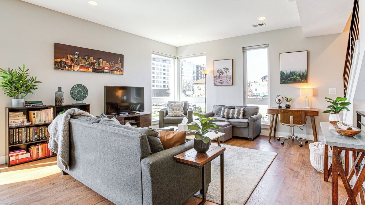 Photo of Livingroom in West Colfax
