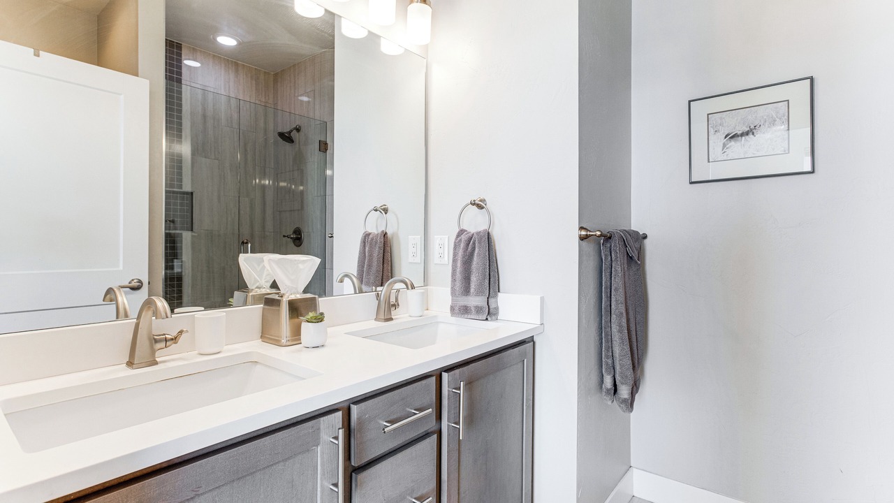 Photo of Bathroom in West Colfax
