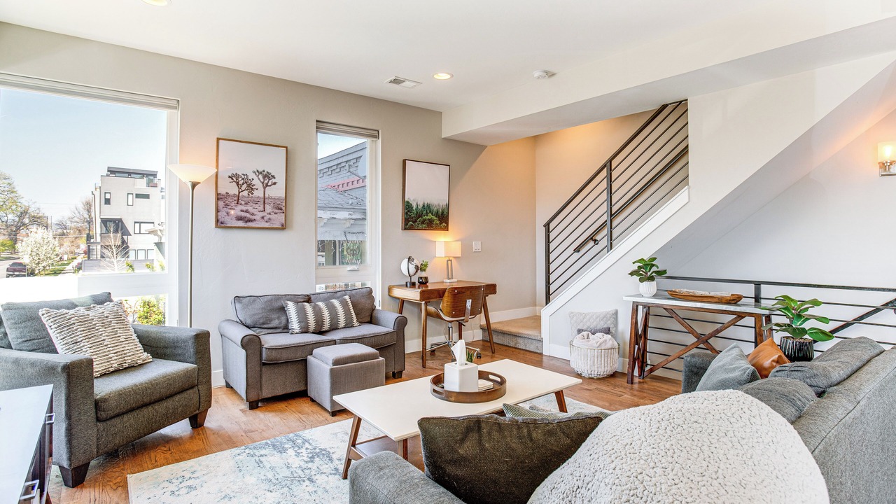 Photo of Livingroom in West Colfax