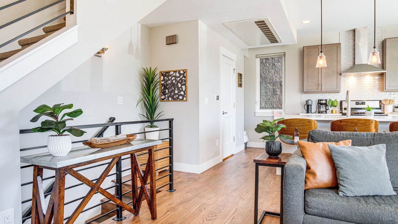 Photo of Livingroom in West Colfax