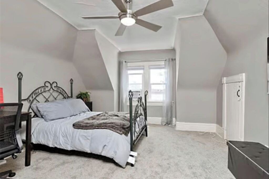 Photo of Bedroom in Northside