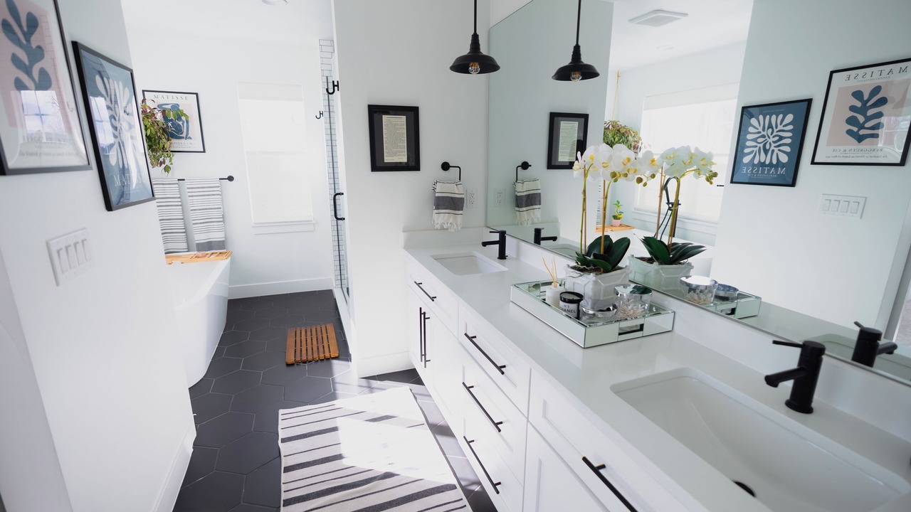 Photo of Bathroom in Washington Park