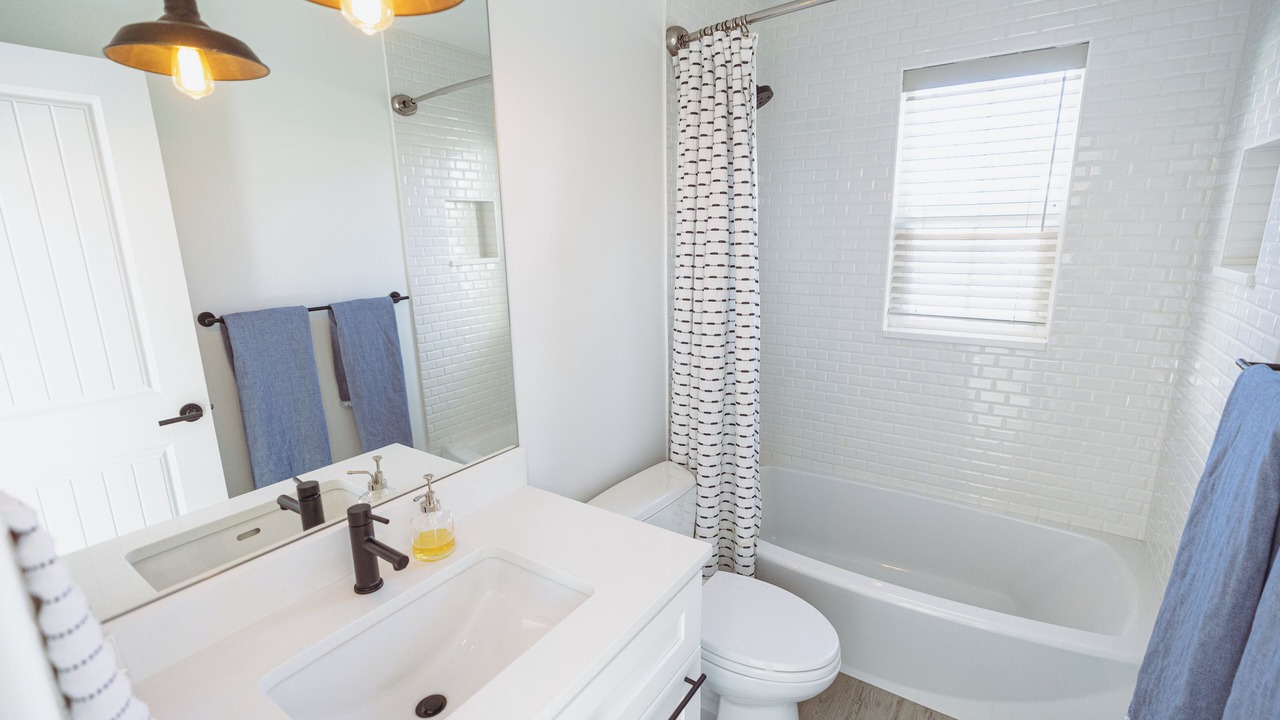 Photo of Bathroom in Washington Park