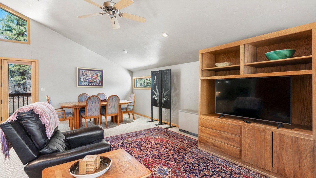 Photo of Livingroom in Edgemont Ranch