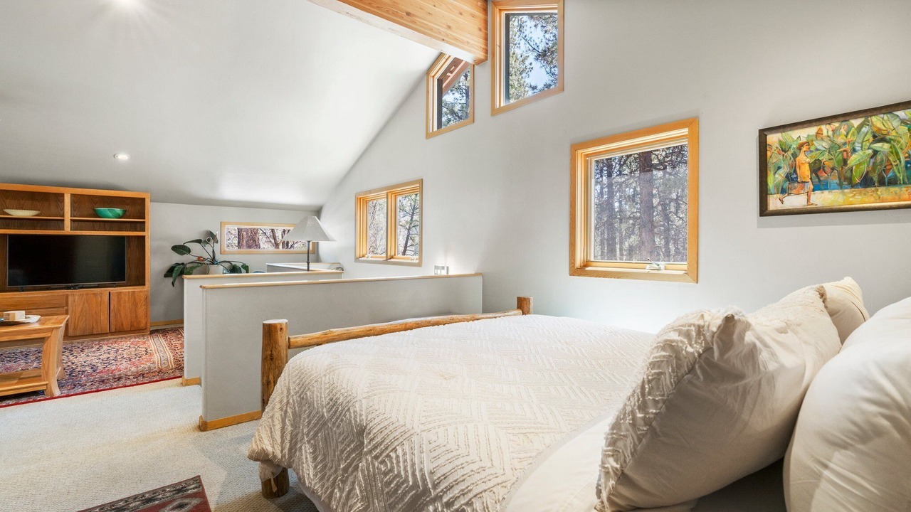 Photo of Bedroom in Edgemont Ranch