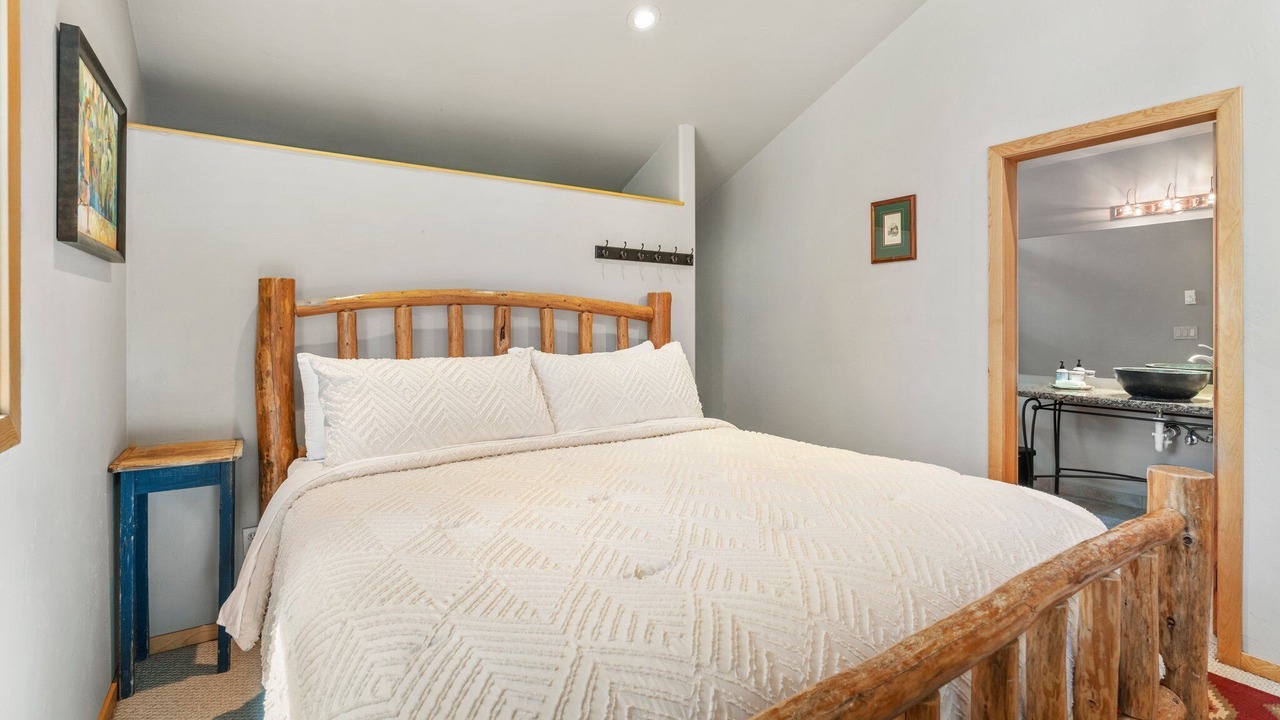 Photo of Bedroom in Edgemont Ranch