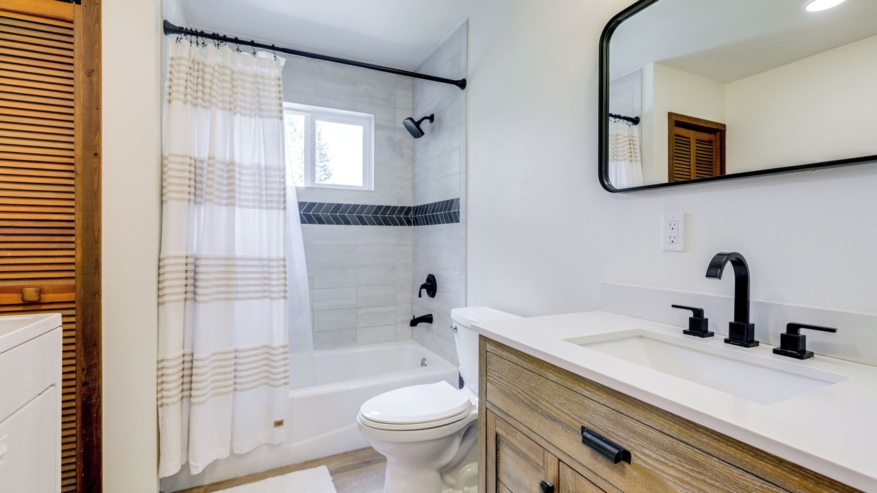 Photo of Bathroom in Carbondale