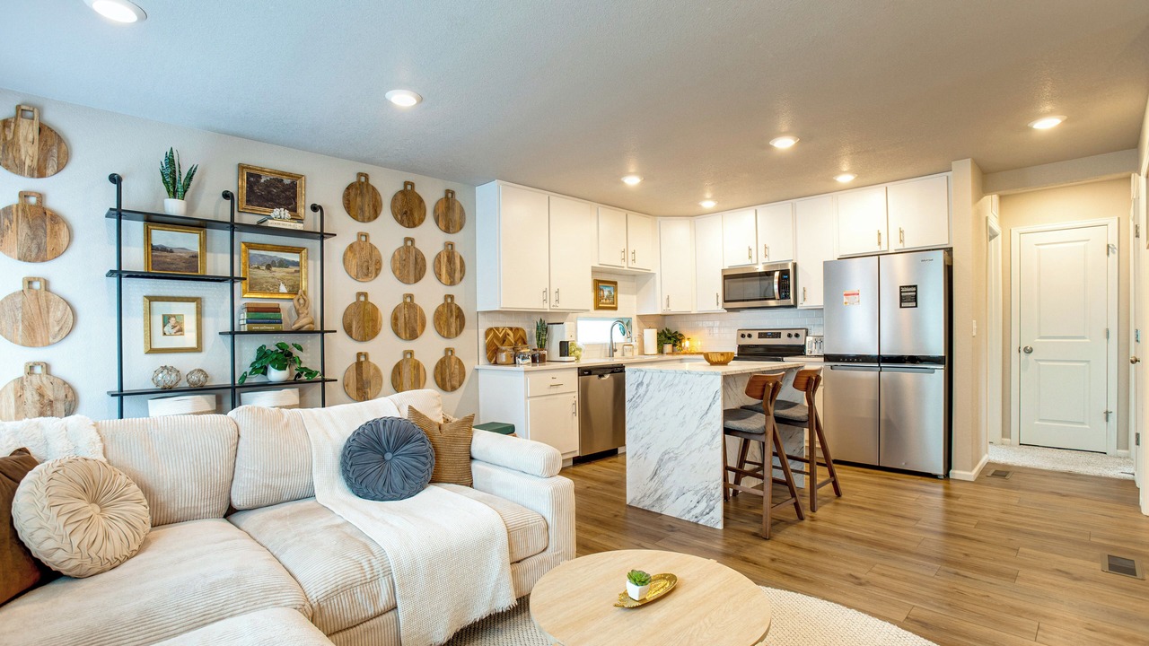 Photo of Livingroom in Gateway