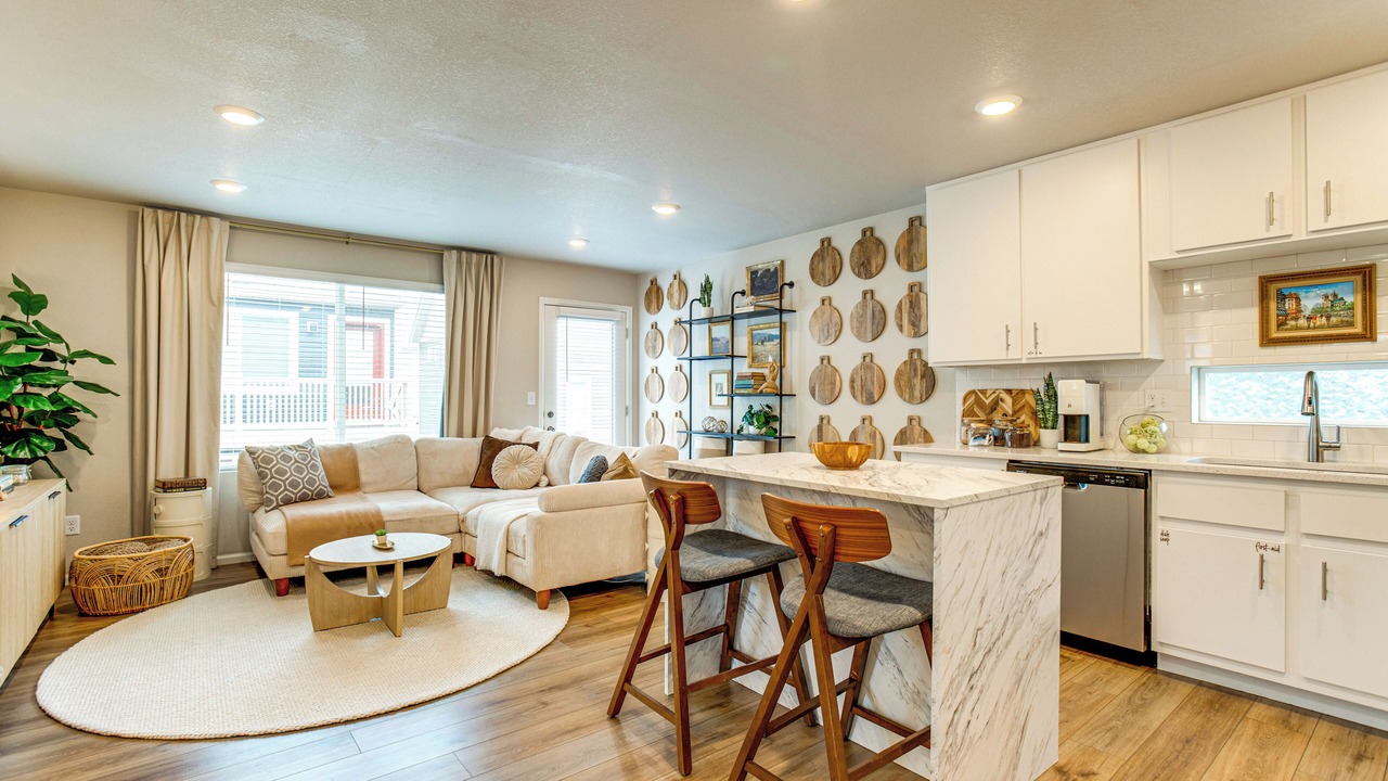 Photo of Livingroom in Gateway