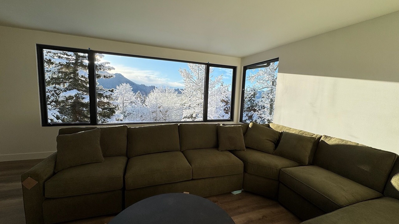 Photo of Livingroom in Black Hawk
