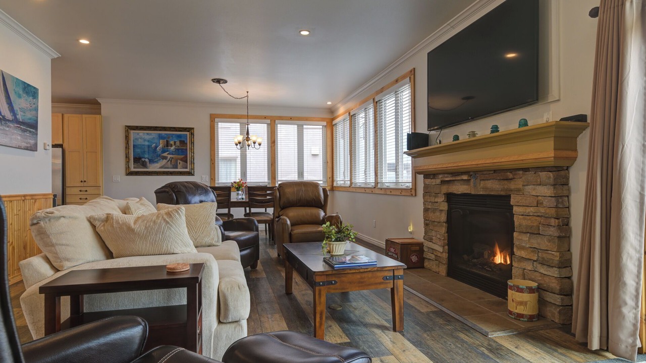 Photo of Livingroom in Palmer Lake