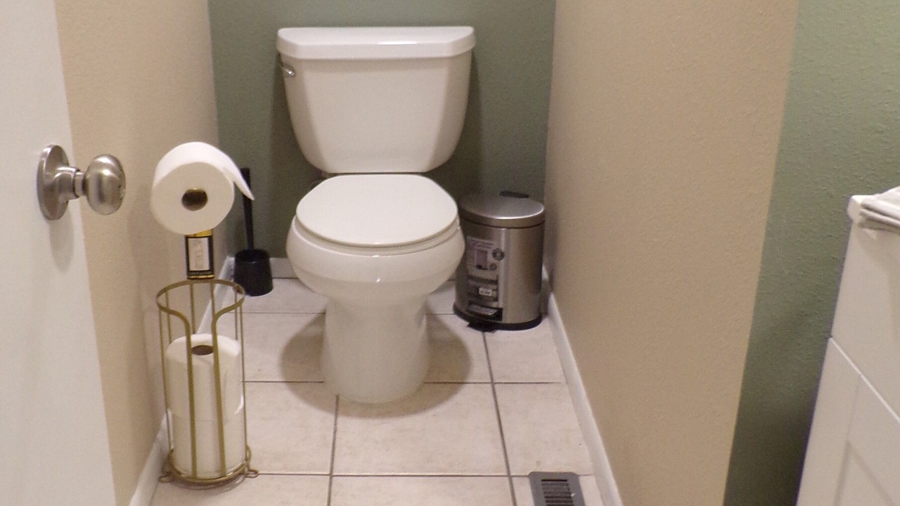 Photo of Bathroom in Skyway