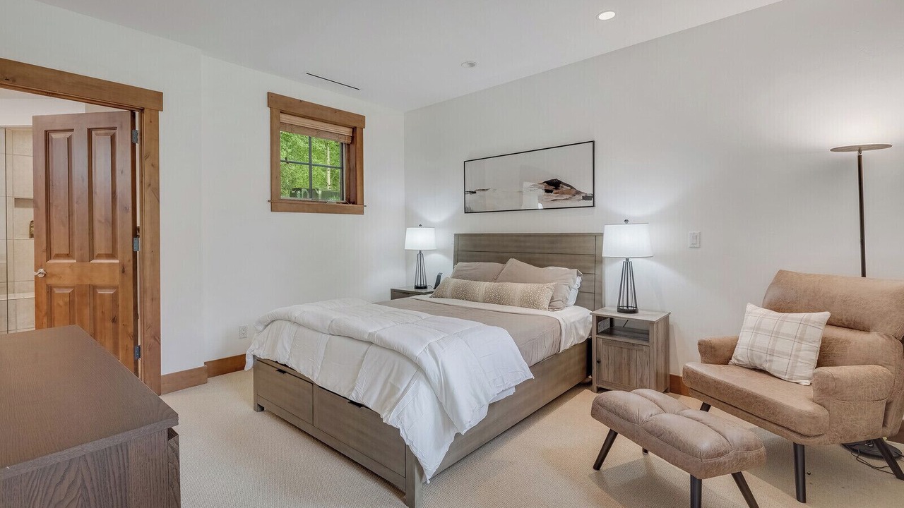 Photo of Bedroom in Snowmass Village