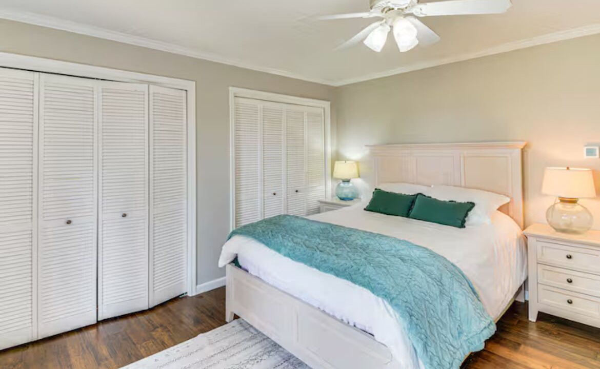 Photo of Bedroom in Warm Springs