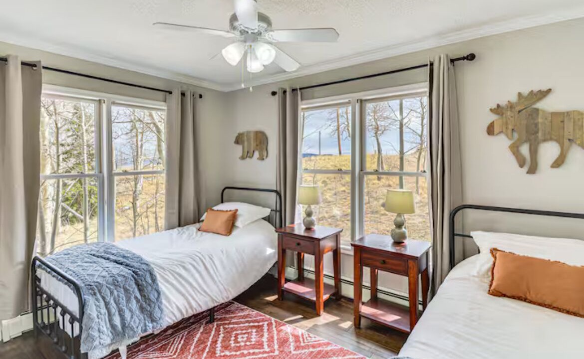 Photo of Bedroom in Warm Springs