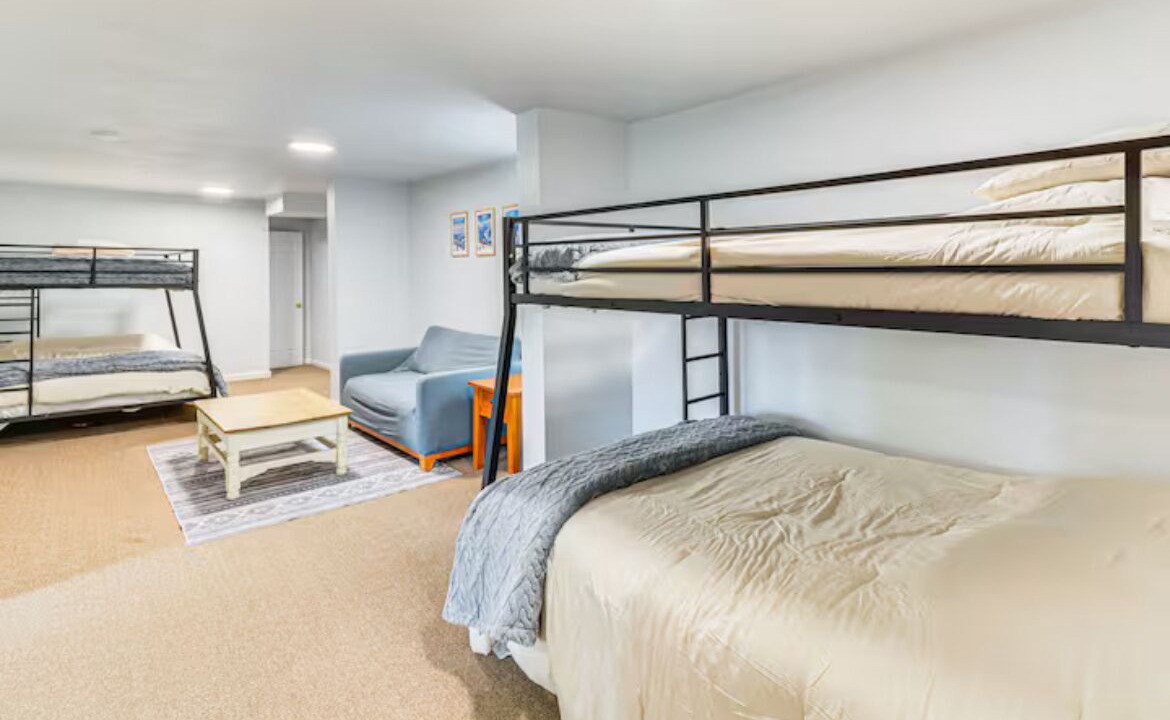 Photo of Bedroom in Warm Springs