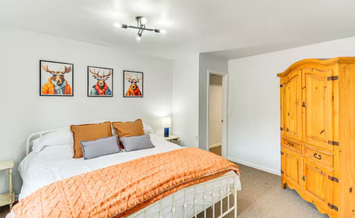 Photo of Bedroom in Warm Springs