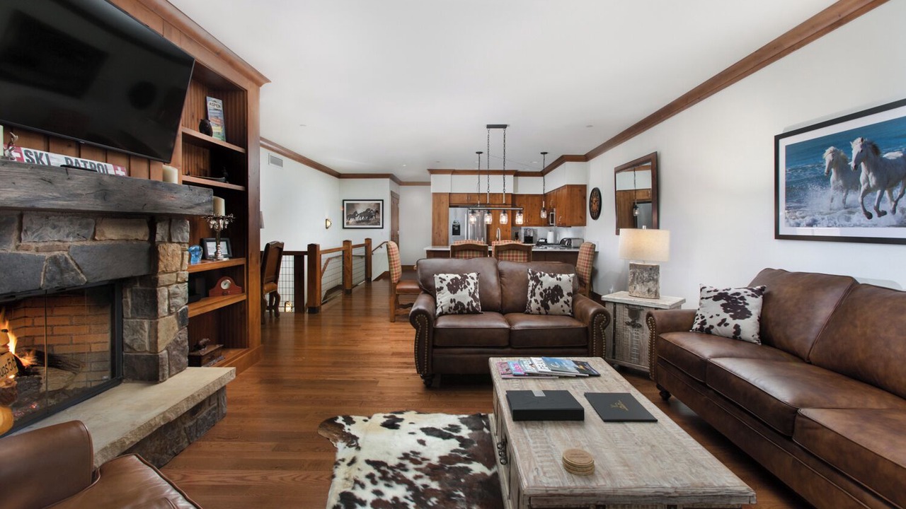 Photo of Livingroom in Snowmass Village
