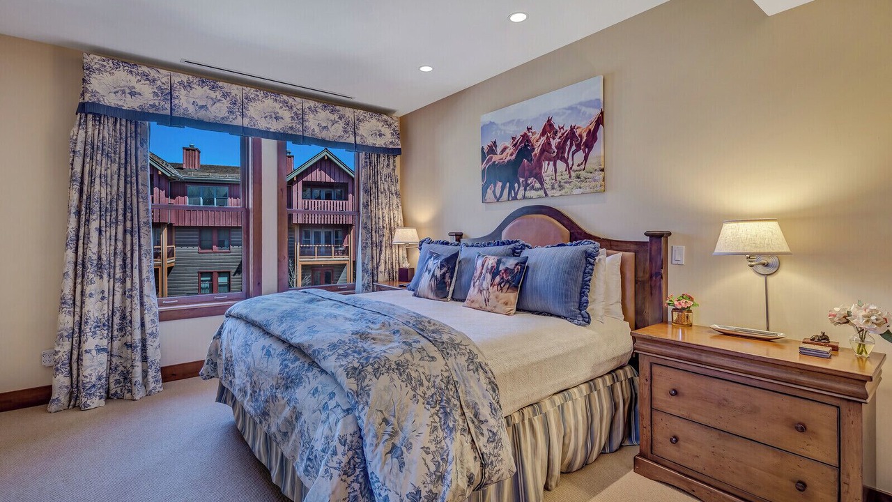 Photo of Bedroom in Snowmass Village