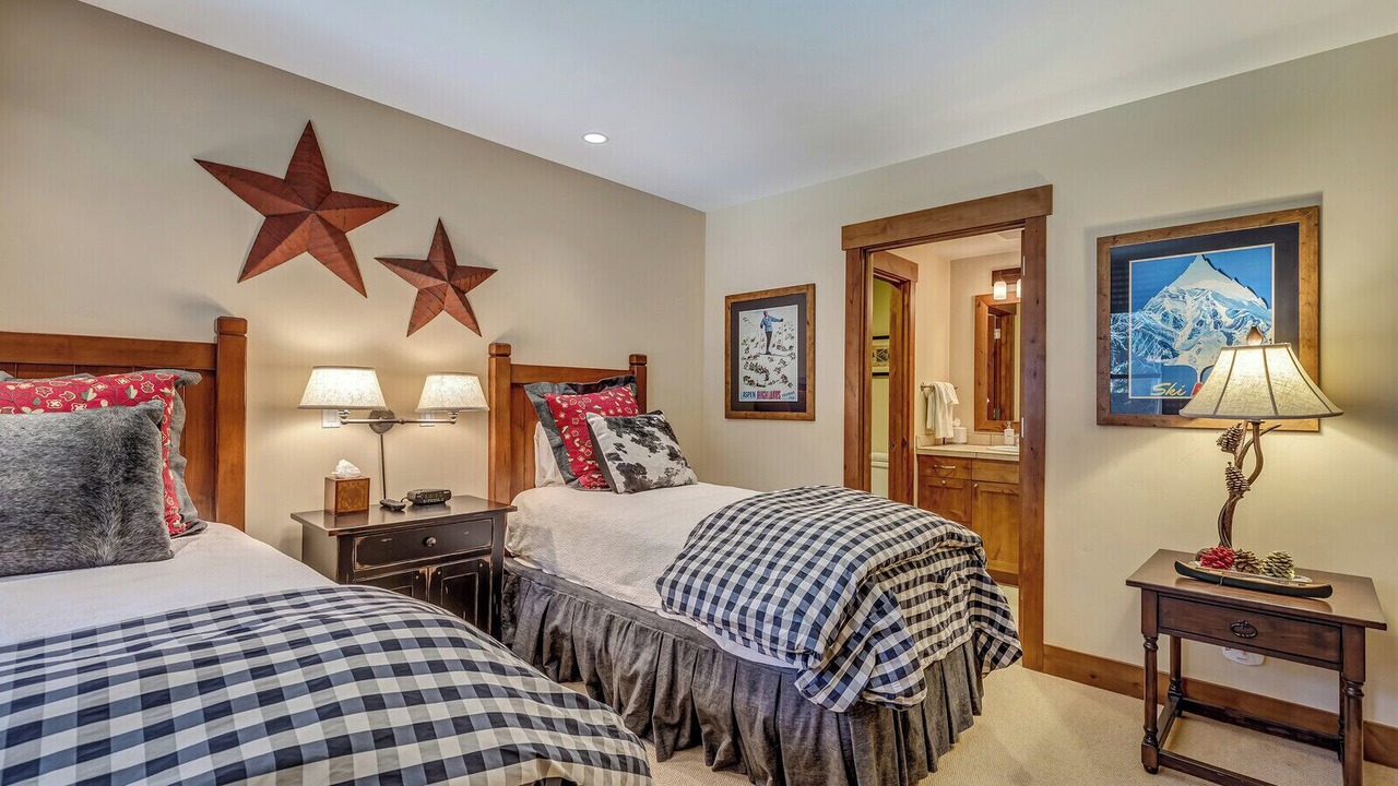Photo of Bedroom in Snowmass Village