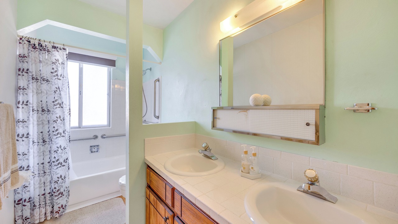 Photo of Bathroom in Rustic Hills