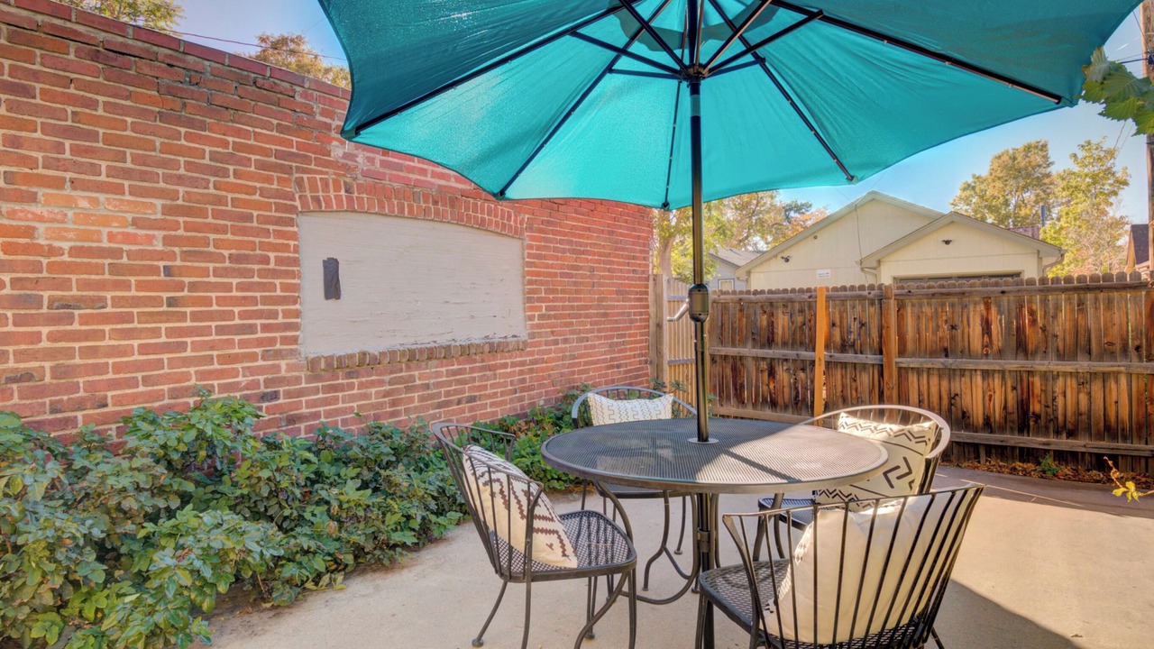 Photo of Outdoor in Cole