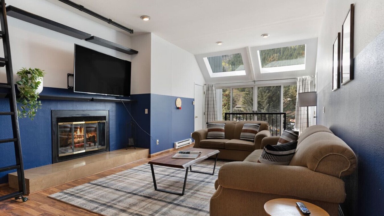 Photo of Livingroom in Eagle-Vail