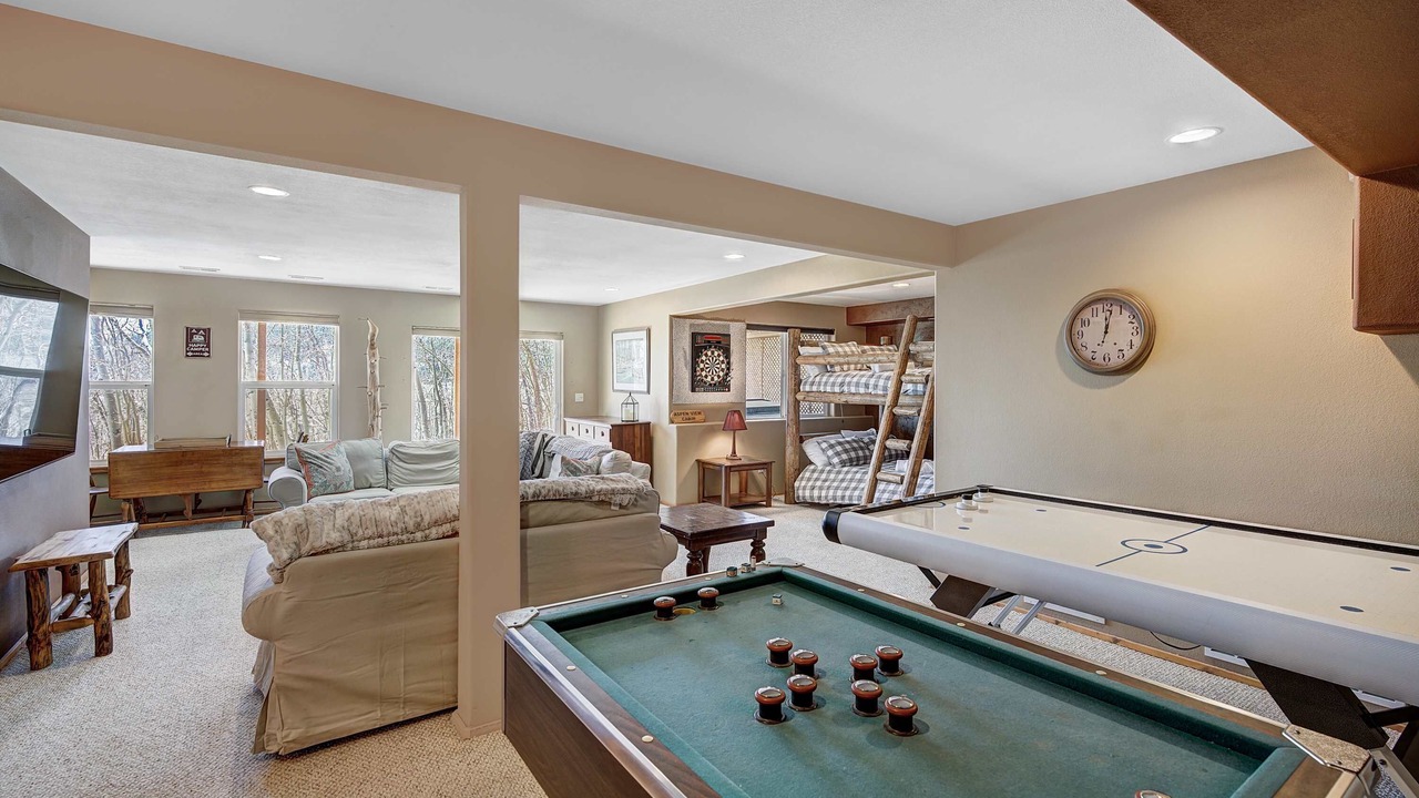 Photo of Bedroom in Warm Springs